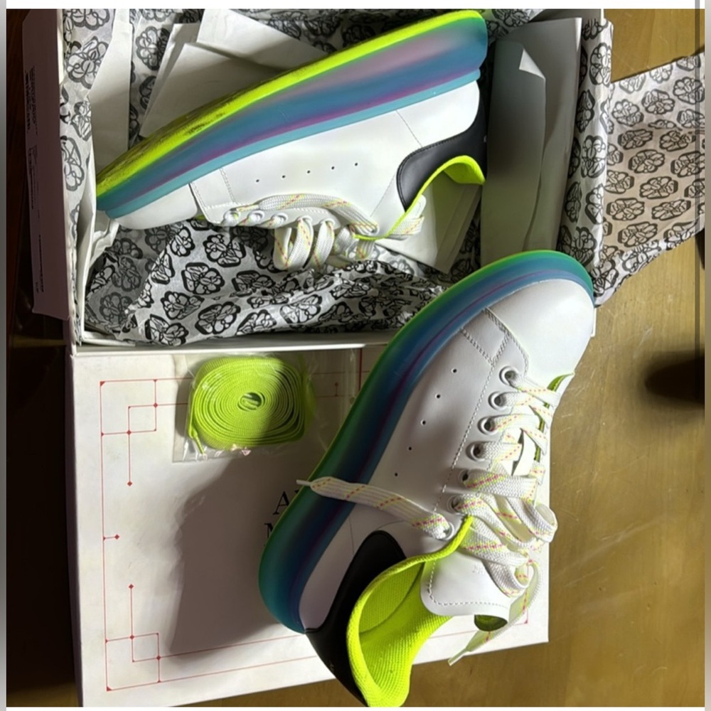 Alexander McQueen Transparent Pop Color Sole Sneakers - Picture 2 of 5